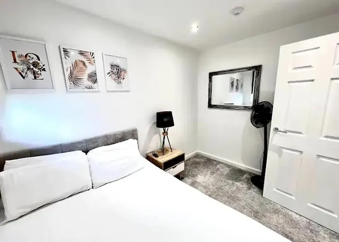 Deluxe Apartment